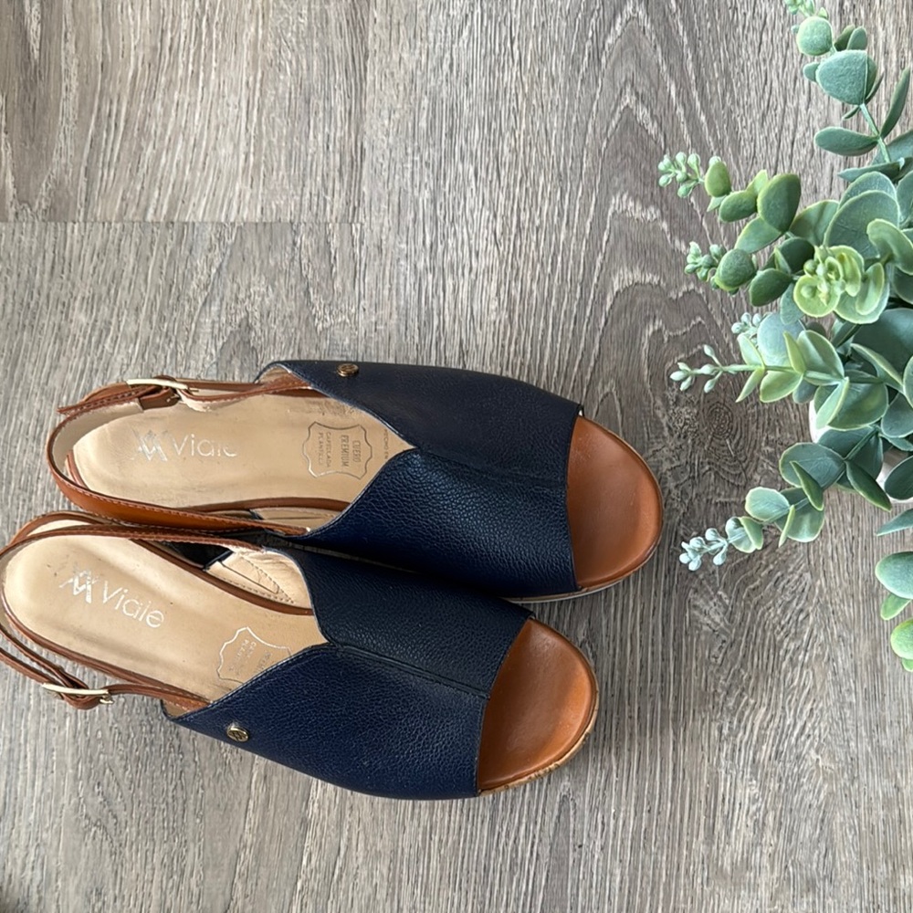 Viale Women's Navy Blue and Tan leather Sandals